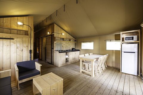 Tente glamping de luxe (7p) dans les Ardennes - 4
