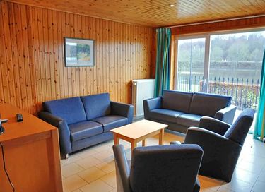 Vakantiehuis met uitzicht over een meer - 4