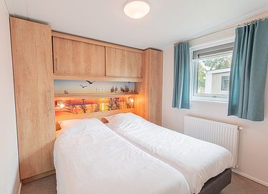 Pavillon pour 4 personnes au bord d'un lac récréatif - 10