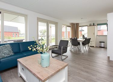 Geräumige Ferienwohnung für 8 Personen am Wasser - 5