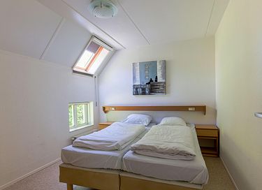 Ruime vakantiewoning aan viswater in Drenthe - 12
