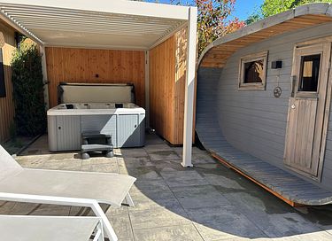 Luxe wellneslodge met jacuzzi en sauna - 2