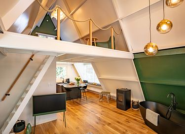 Schönes Waldhaus mit romantischer Badewanne - 7