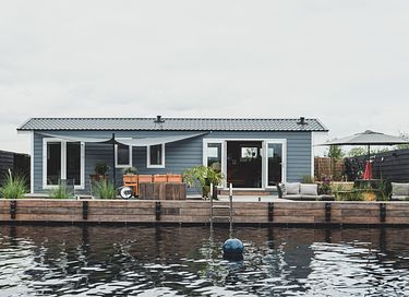 Luxe Tiny house met jacuzzi aan het water - 1