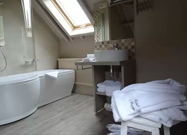 Delightful B&B in a small castle - 4