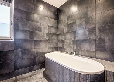 Luxe wellnessaccommodatie aan het water - 13