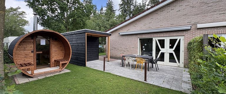 Villa en pleine forêt avec sauna et aire de jeux extérieure - 1