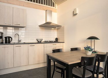 4-person beach house on a Frisian lake - 11
