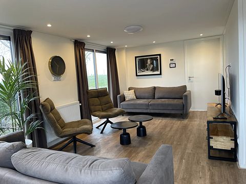 Spacious 10-person villa in North Holland - 4