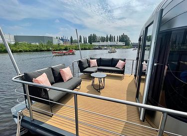 Bateau de conception unique et durable pour 5 personnes. - 15