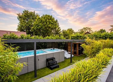 Luxe Wellnessvilla met Jacuzzi en Sauna - 24