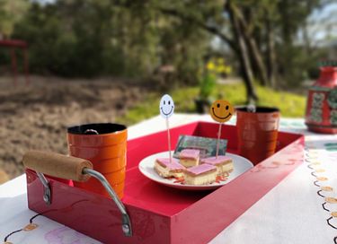 Spend the night in a vintage folding caravan - 24