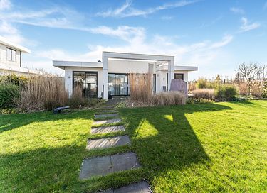 Luxuriöse Villa (6p) mit Sauna am Wasser
