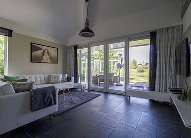 Luxury cottage with jetty - 4