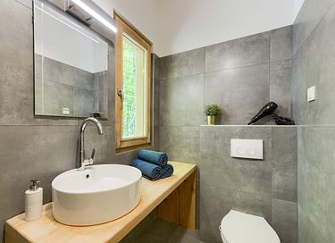 Tree House Lika With Whirlpool - 14