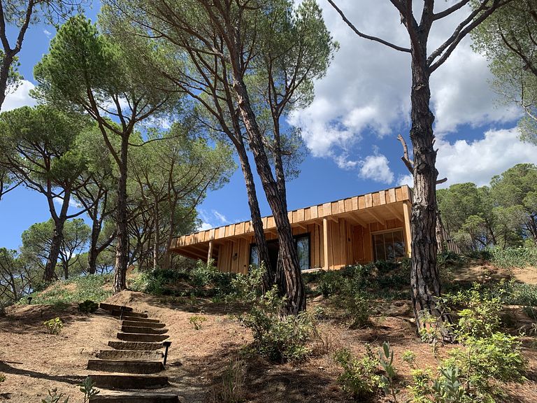 Natuurcabin aan kust Barcelona met zeezicht - 1