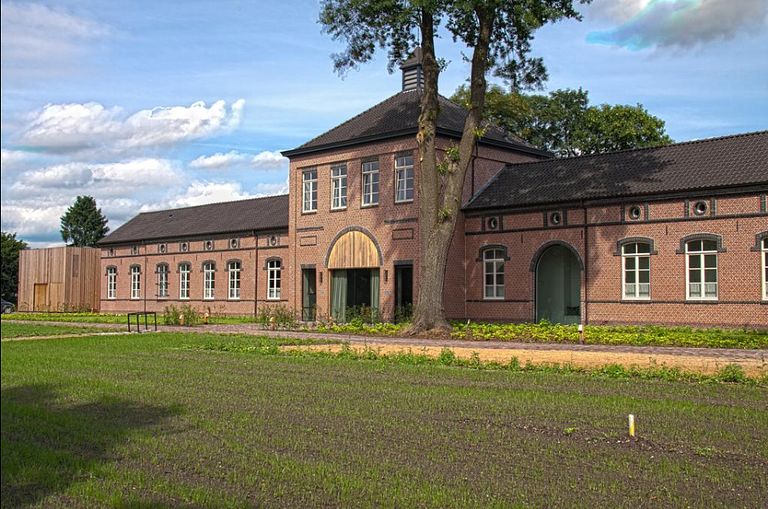 Luxe overnachting in een oude fabriek - 1