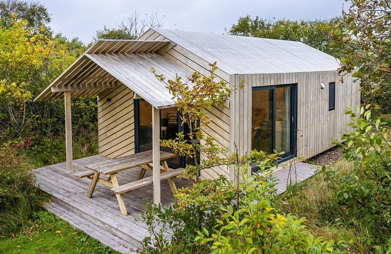 Tiny House aus Holz in den Dünen - 1