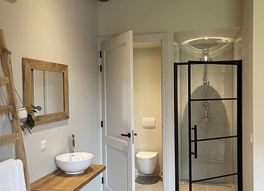 Apartamento con bañera en una antigua granja - 9