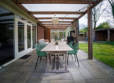 Vakantiehuis met ruime tuin en overkapping - 6