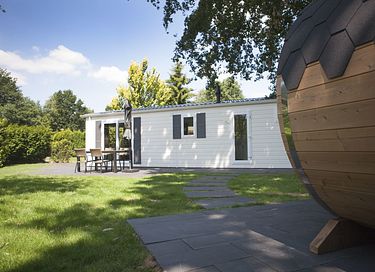 Tiny lodge met barrelsauna op de Veluwe