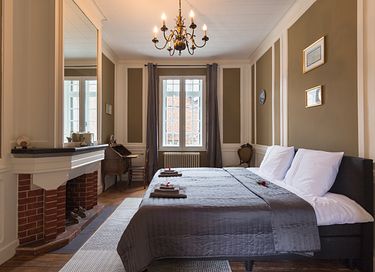 Slapen in een prachtig chateau aan een rivier - 6