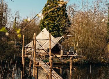 Tipi aan het water met o.a. yoga workshops - 2
