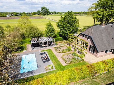 Grote boerderij met privé zwembad (18p) - 2