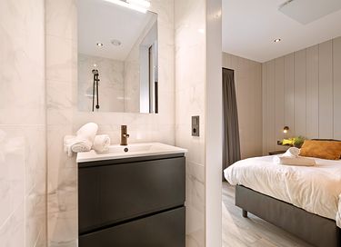 Modern house with bath close to the sea - 19