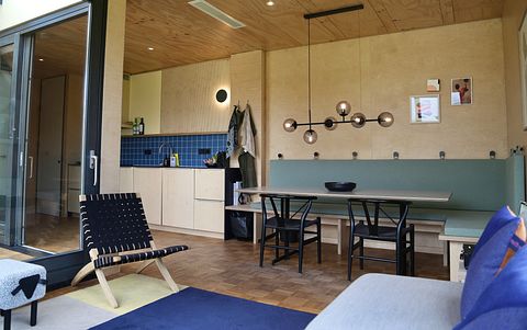 Unique cabin in Amsterdam with a hot tub - 3