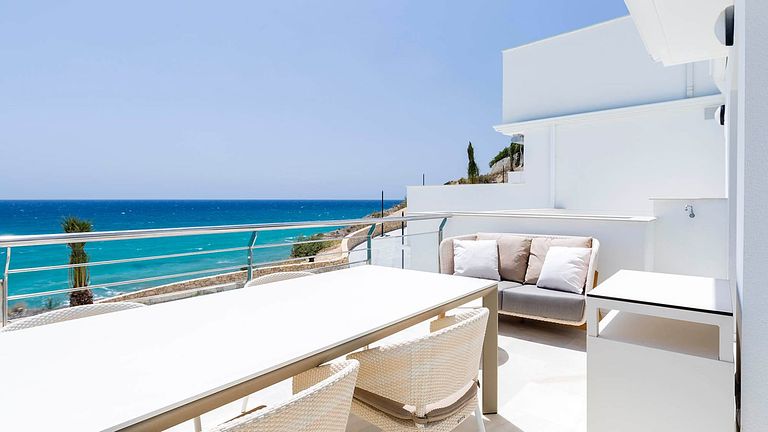Luxe appartement met zeezicht in Spanje - 1