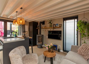 Apartamento con estilo y terraza soleada - 4
