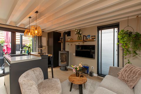 Apartamento con estilo y terraza soleada - 4