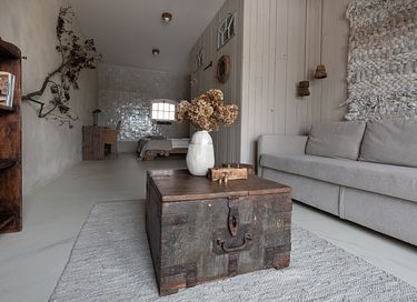 Beautifully renovated farmhouse with many luxuries - 28