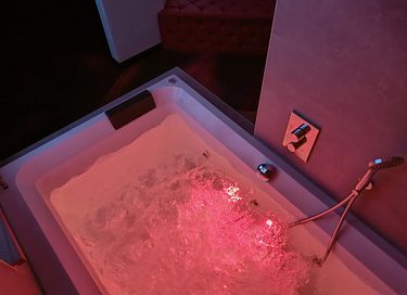 Overnacht in een andere wereld in dit hotel - 59