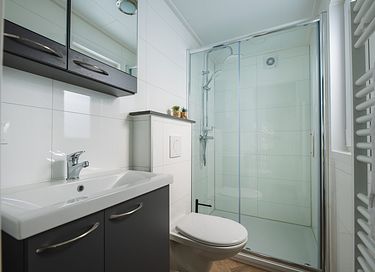 Luxe 4-persoons lodge met privé hottub - 9