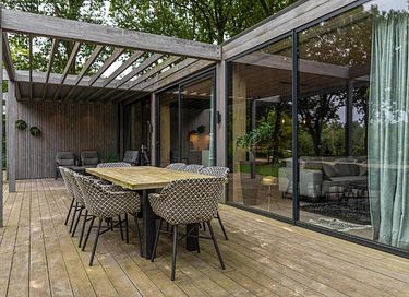 Modern design villa in Limburg - 11