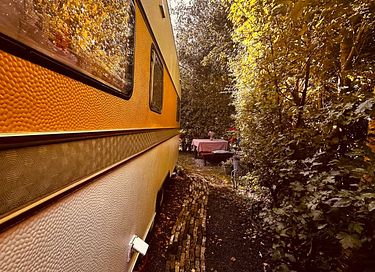 Retro B&B Caravan on a Small Island  - 25