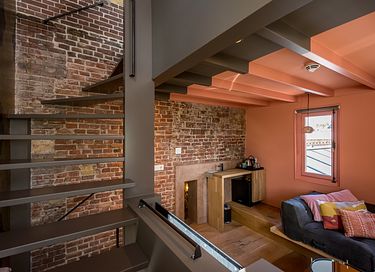 Luxe suite met bubbelbad in historisch hotel - 4
