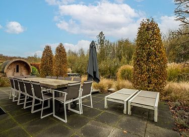 Luxe wellnessaccommodatie aan het water - 19