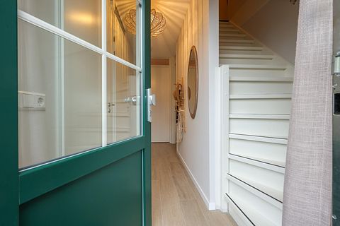 Rural waterfront holiday home - 5