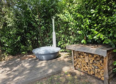 Tiny House junto al agua - 2