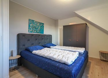 Spacious family home with wellness facilities - 41