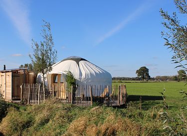Luxe yurt met Bohemien chic interieur - 18