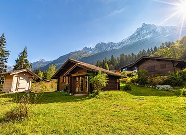 Chalet tussen de bergen met uitzicht - 14