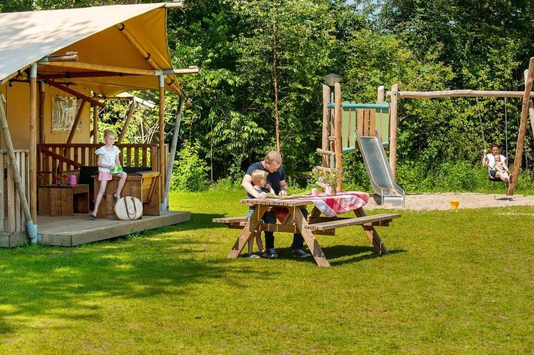 Family tent (7p) including kitchen and sanitary facilities - 1