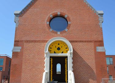 Aan het strand in een historisch ziekenhuis - 5