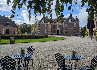 Atmospheric stay on historical estate - 21