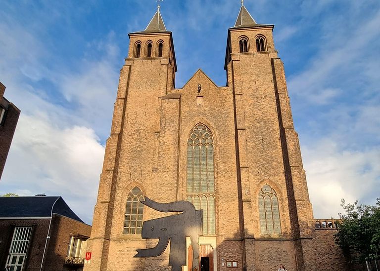 Uniek overnachten in een kerk - 1