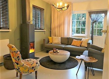 Vacation home with sauna and hot tub for 4 - 6
